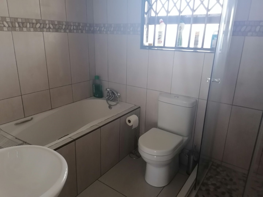 To Let 2 Bedroom Property for Rent in Bloemspruit Free State